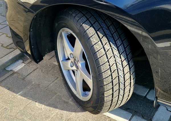 Volvo V60 cena 55900 przebieg: 186900, rok produkcji 2018 z Resko małe 781
